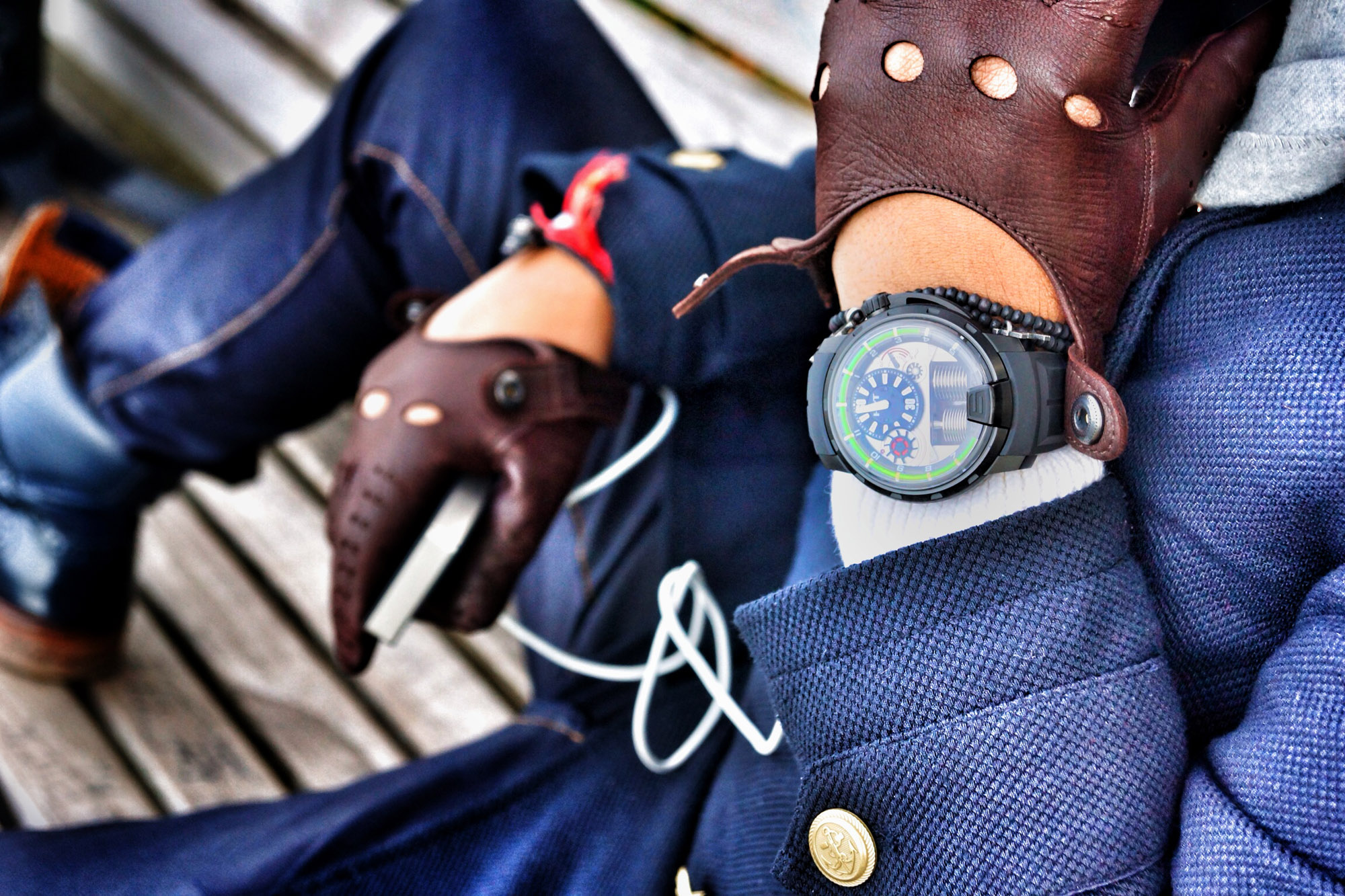 HYT H1 - Wristshot