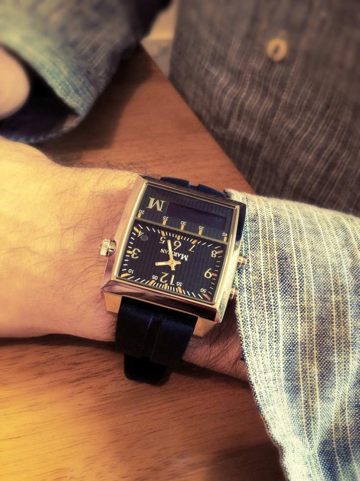 Martian Passport Smartwatch - Montre au poignet