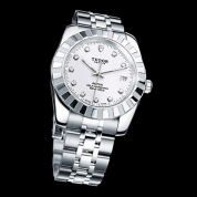 Tudor Classic Date